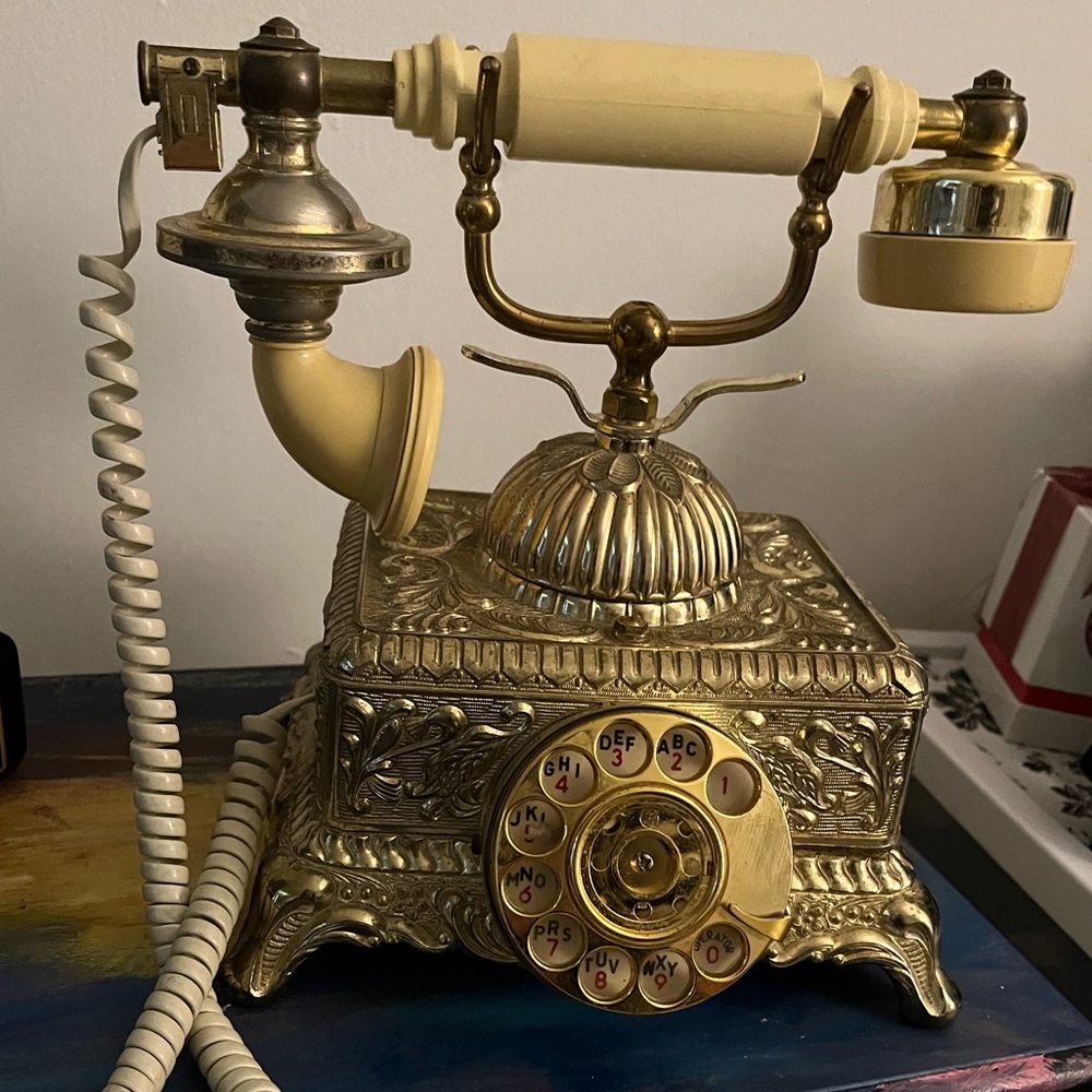 Vintage 1970s Victorian Replica Phone